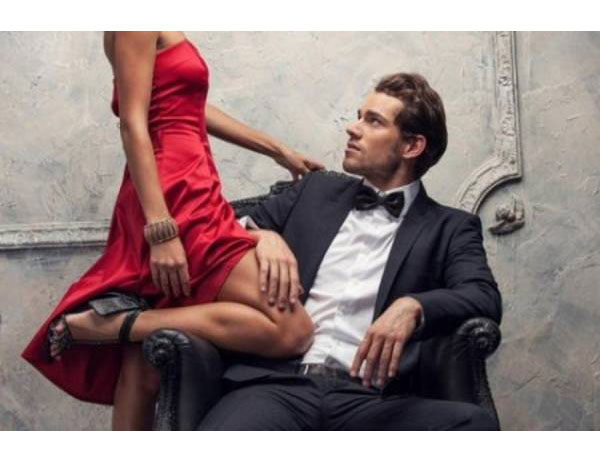 Bí kíp diện váy ngủ khiến chàng say đắm mùa dịch Covid 19