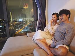 Danh sách các bộ phim bạn và người ấy không nên bỏ qua dịp Giáng sinh.