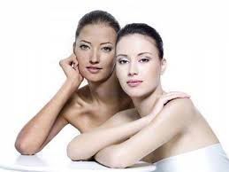 Tổng hợp những cách làm trắng da toàn thân rẻ và hiệu quả nhất.