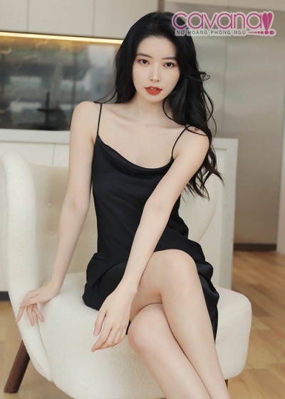 Đầm ngủ lụa hai dây Mùa Hạ Nóng Bỏng - Đen