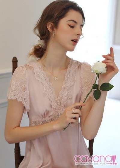 Đầm ngủ quyến rũ phối ren cổ chữ V dễ thương Góc Nắng