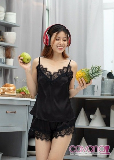 Đồ ngủ lụa Cơn gió lạ