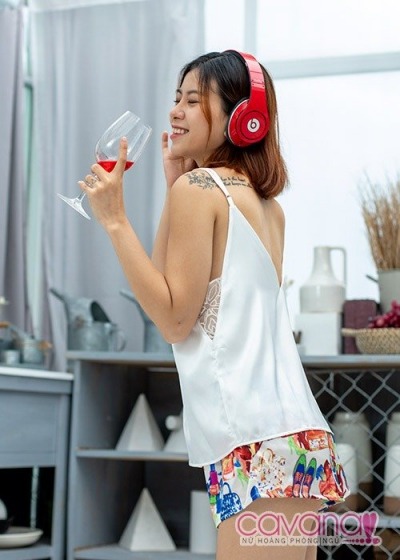 Đồ ngủ lụa Sắc màu tình yêu - trắng