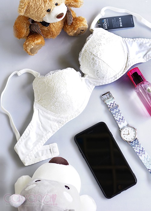 Áo Ngực Cao Cấp Núi Đôi 520 Trắng Áo Ngực Cao Cấp Núi Đôi 520 Trắng