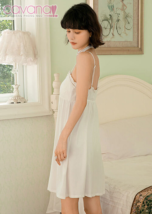Đầm ngủ 2 dây mặc nhà Nắng Ban Mai - Trắng Đầm ngủ 2 dây mặc nhà Nắng Ban Mai - Trắng