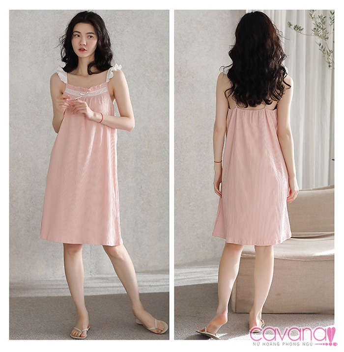 Đầm ngủ hai dây cổ chữ V Mùa Hạ Về - Hồng Đầm ngủ hai dây cổ chữ V Mùa Hạ Về - Hồng