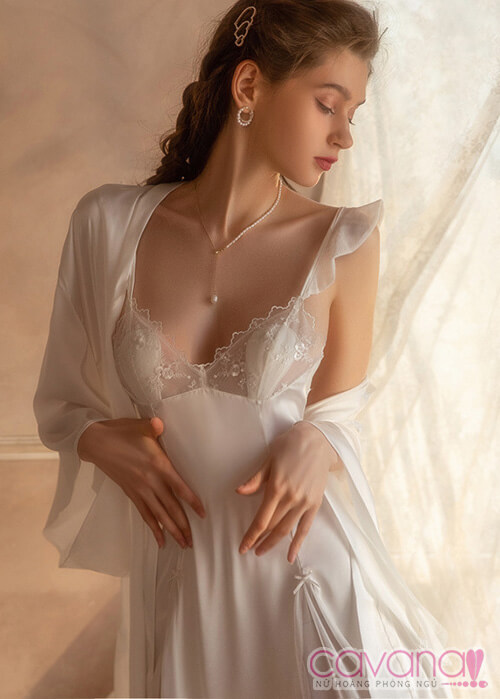 Đầm ngủ hở lưng 2 dây kèm áo khoác Giọt Sương Mong Manh - Trắng