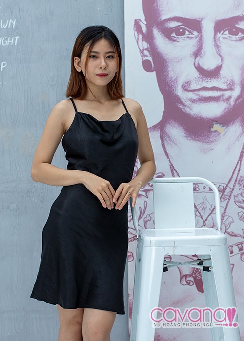 Đầm ngủ lụa cao cấp Yêu Kiều - Đen Đầm ngủ lụa cao cấp Yêu Kiều - Đen