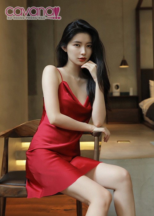 Đầm ngủ lụa hai dây Mùa Hạ Nóng Bỏng - Đỏ Đầm ngủ lụa hai dây Mùa Hạ Nóng Bỏng - Đỏ