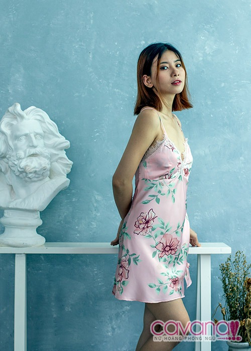 Đầm ngủ quyến rũ Vườn Địa Đàng - Hồng