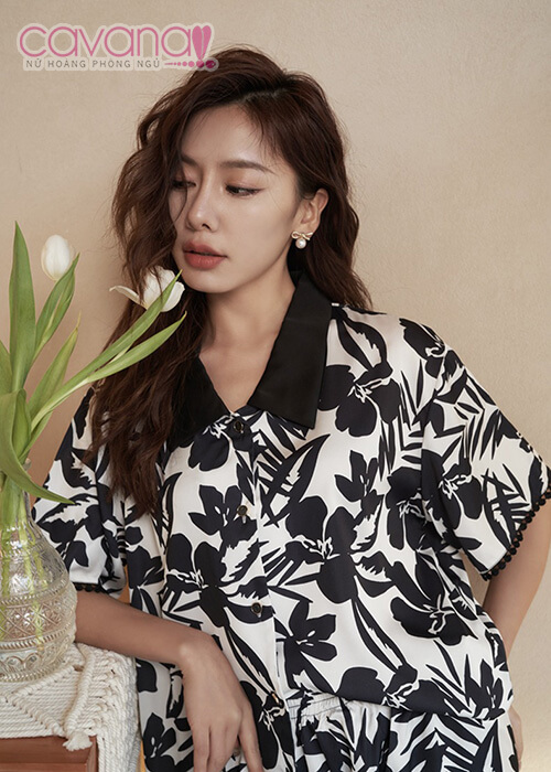 Đồ bộ Pijma mặc ở nhà Nắng Nhiệt Đới - Trắng Đen Đồ bộ Pijma mặc ở nhà Nắng Nhiệt Đới - Trắng Đen