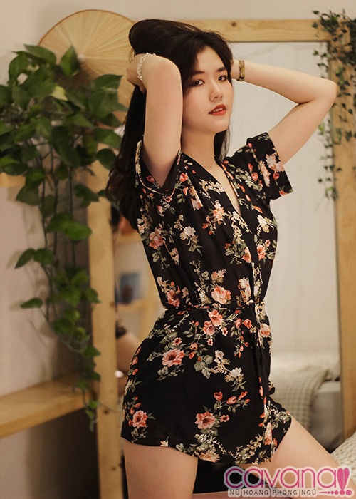 Váy ngủ gợi cảm Nét Xuân Thì - Đen Váy ngủ gợi cảm Nét Xuân Thì - Đen