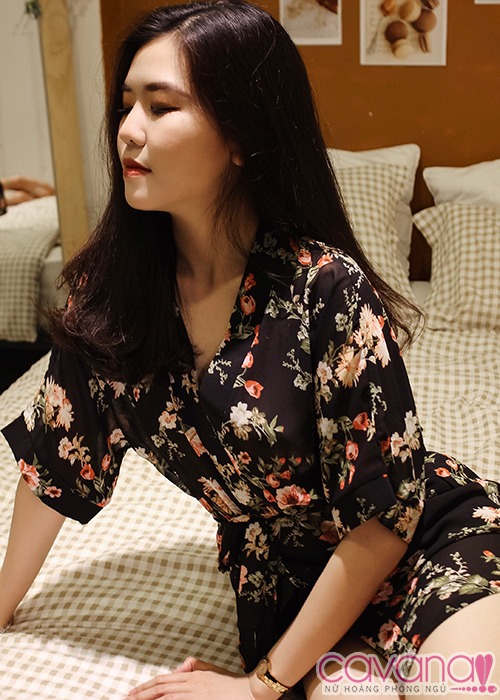 Váy ngủ gợi cảm Nét Xuân Thì - Đen Váy ngủ gợi cảm Nét Xuân Thì - Đen